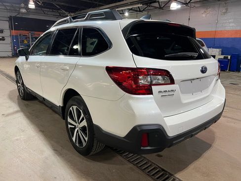 Used 2019 Subaru Outback 2.5i Limited AWD/4WD image 5