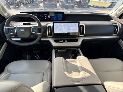 Certified 2025 Ford Expedition Max Active image 6