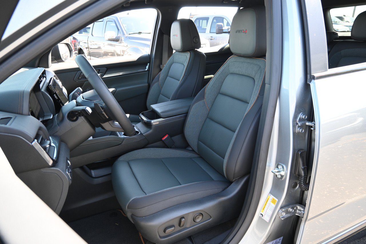 New 2026 GMC Terrain AT4 w/ Convenience Package III AWD/4WD image 36