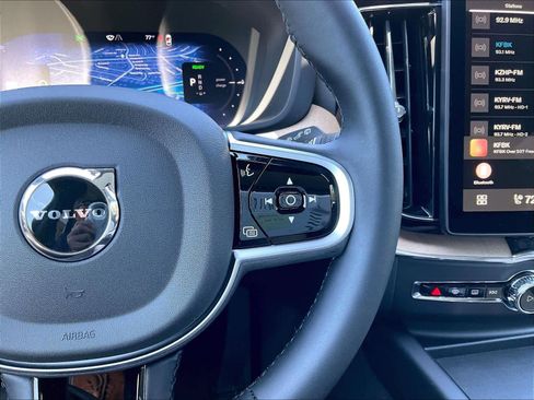New 2026 Volvo XC60 T8 Plus w/ Protection Package Premier AWD/4WD image 18