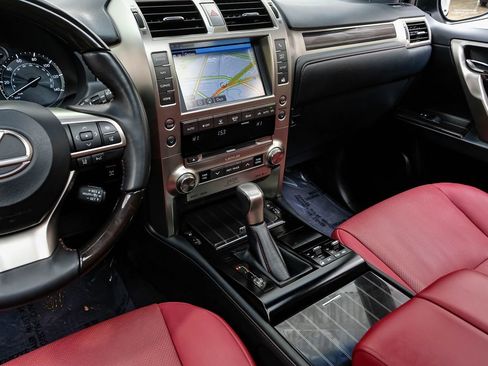 Used 2021 Lexus GX 460 Premium w/ Premium Plus Package image 24