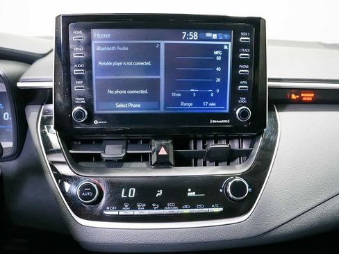 Used 2021 Toyota Corolla LE FWD image 13