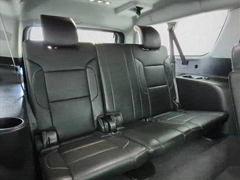 Used 2019 Chevrolet Suburban Premier AWD/4WD image 23