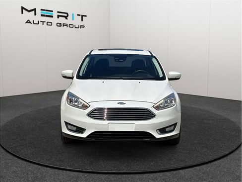 Used 2018 Ford Focus Titanium w/ Titanium Technology Package image 3