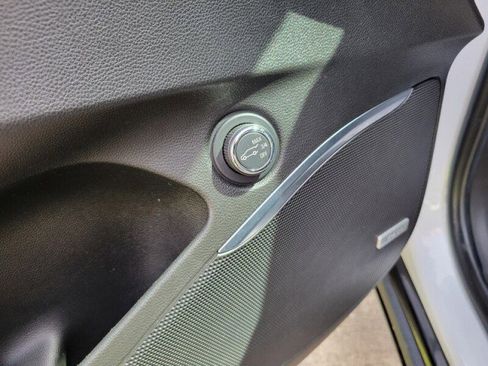 Used 2022 Buick Enclave Essence w/ Sport Touring Edition image 27