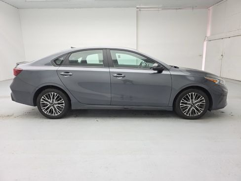 Used 2024 Kia Forte GT-Line FWD image 9