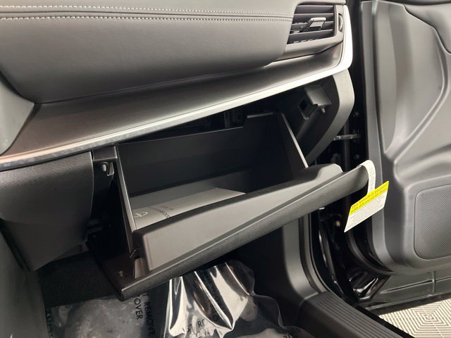 Certified 2026 Nissan Rogue SV FWD image 35