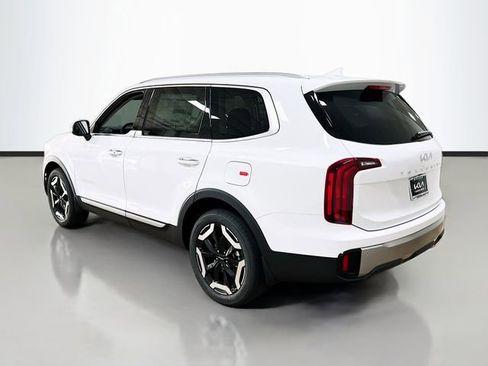 New 2025 Kia Telluride S image 5