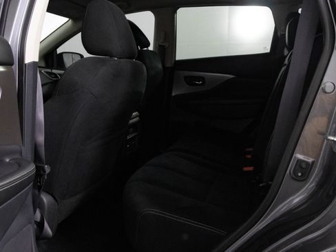 Used 2019 Nissan Murano S image 32