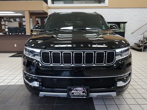 Used 2024 Jeep Wagoneer Series II w/ Flexible Seating Group image 21