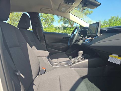 Certified 2025 Toyota Corolla LE image 11