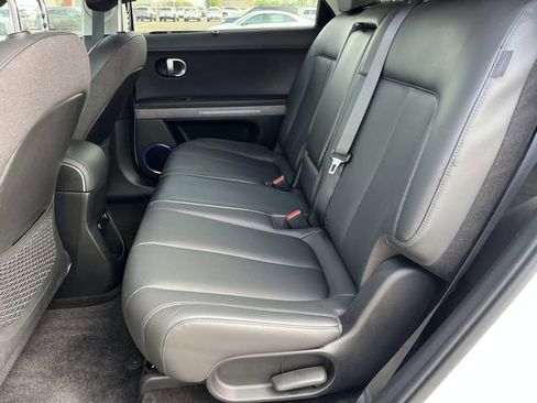 Used 2024 Hyundai Ioniq 5 Limited image 19