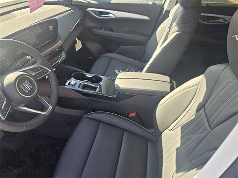 New 2026 Buick Envision Avenir image 17