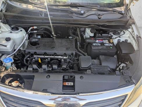 Used 2013 Kia Sportage LX FWD image 20