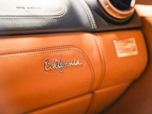 Used 2010 Ferrari California image 51