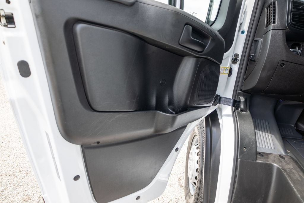 Used 2025 RAM ProMaster 2500 w/ Convenience Group FWD image 15