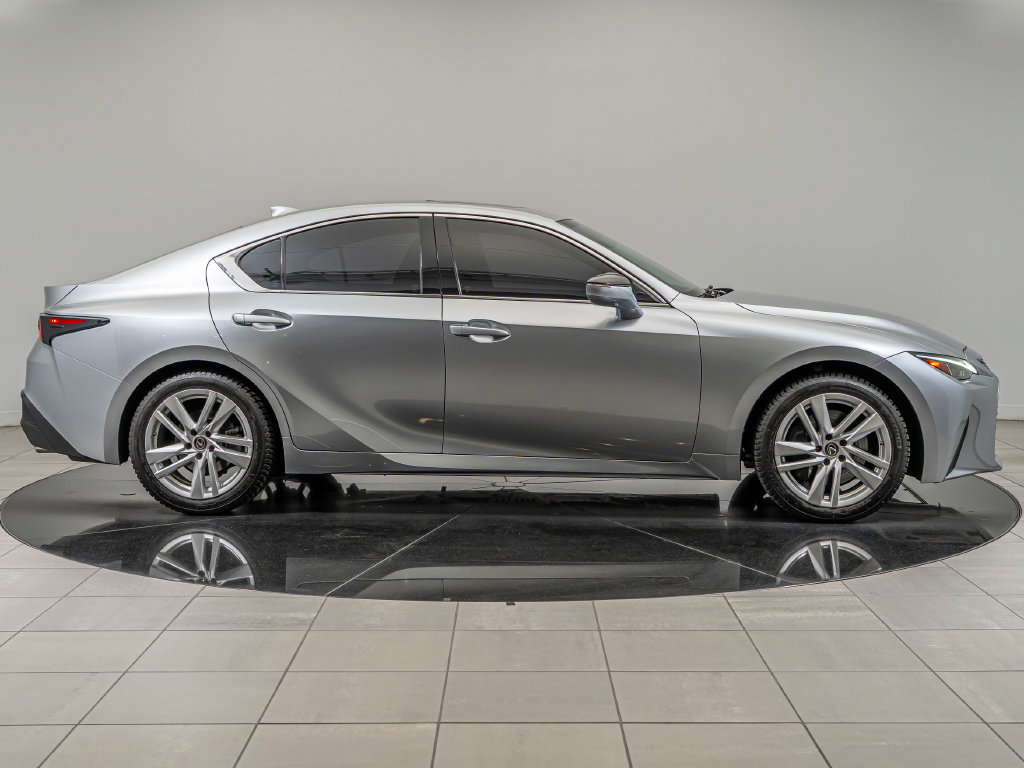 Used 2021 Lexus IS 300 AWD w/ Comfort Package image 11