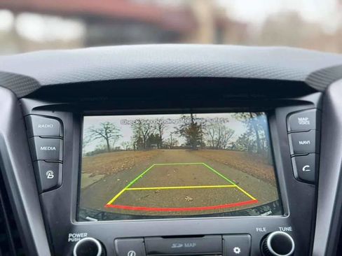 Used 2017 Hyundai Veloster Turbo w/ Tech Package 02 image 21