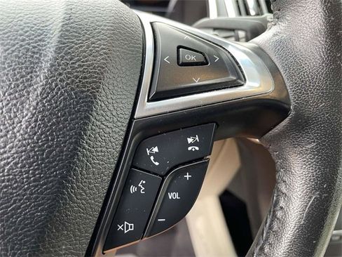 Used 2015 Ford Edge Titanium w/ Technology Package image 19