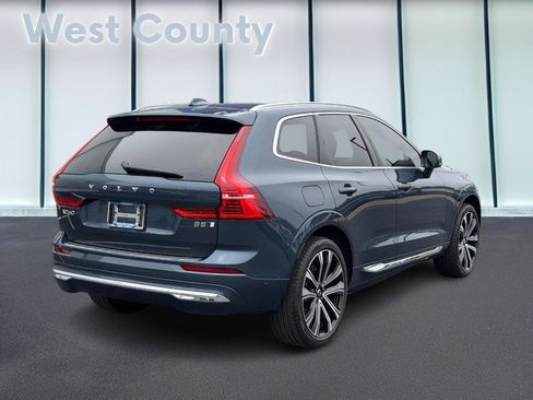 Used 2023 Volvo XC60 B5 Ultimate w/ Climate Package AWD/4WD image 4