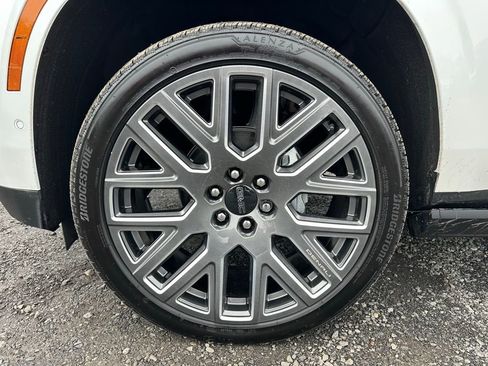 Used 2025 GMC Yukon Denali Ultimate image 14