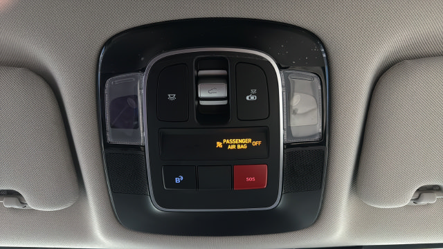 Used 2025 Hyundai Sonata SEL FWD image 31