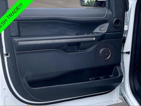 Used 2024 Ford Expedition XLT RWD image 19