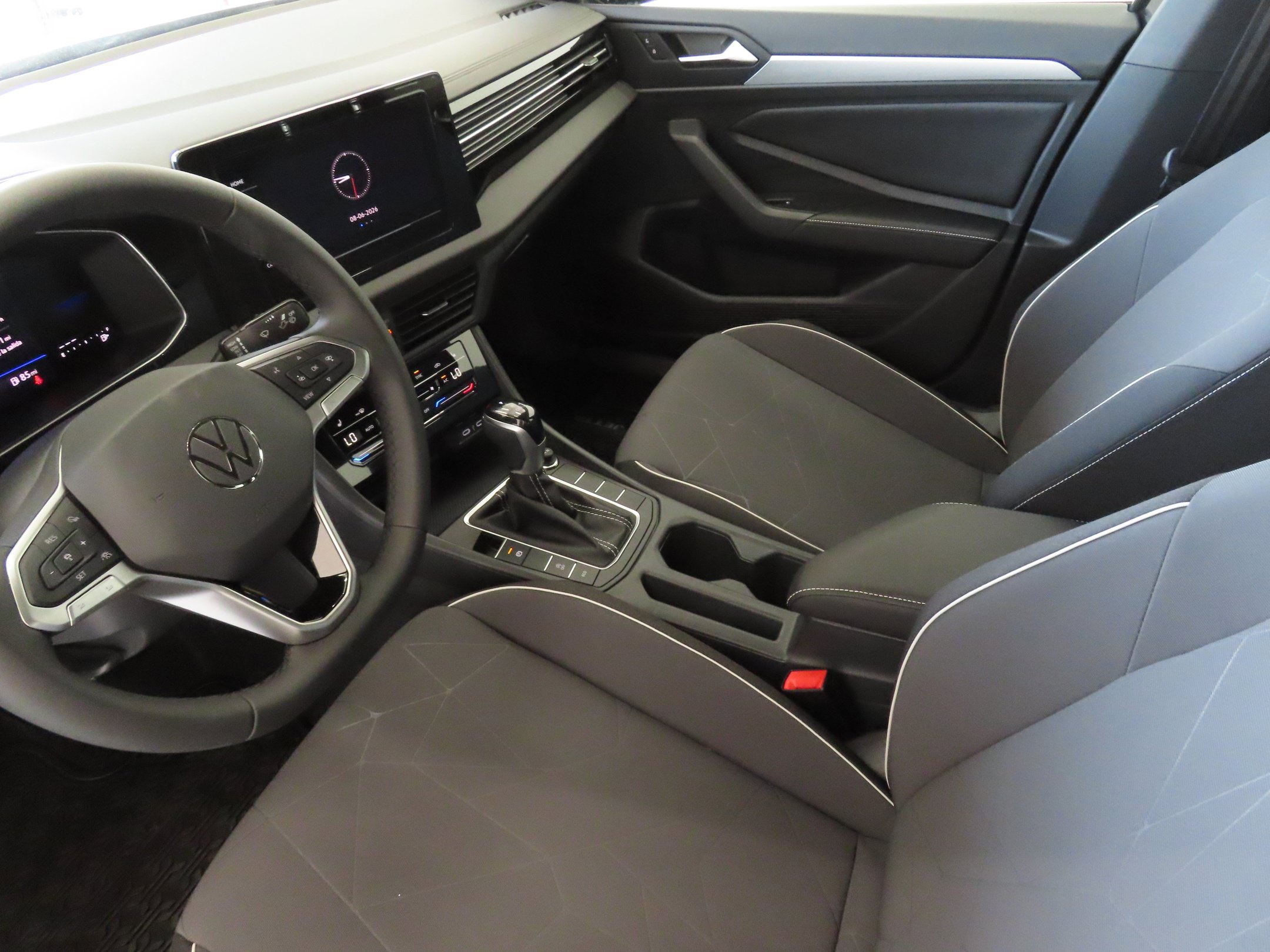 Used 2026 Volkswagen Jetta Sport FWD image 19