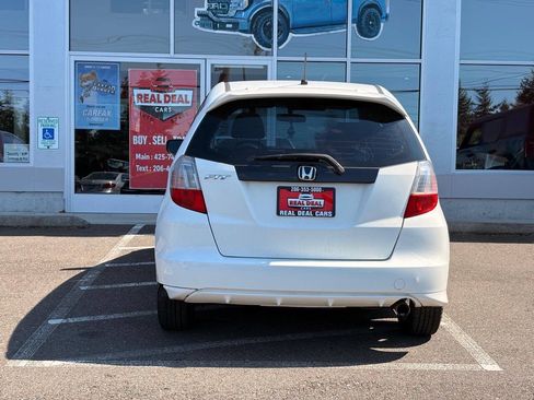 Used 2010 Honda Fit Sport image 5