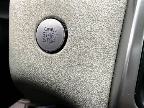 Used 2023 Kia Sorento S w/ Panoramic Sunroof Package AWD/4WD image 15