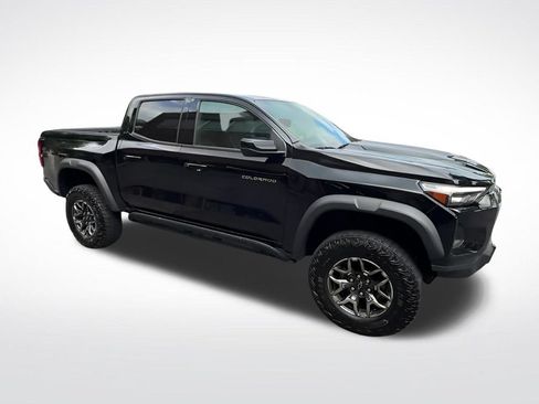 Used 2023 Chevrolet Colorado ZR2 AWD/4WD image 14