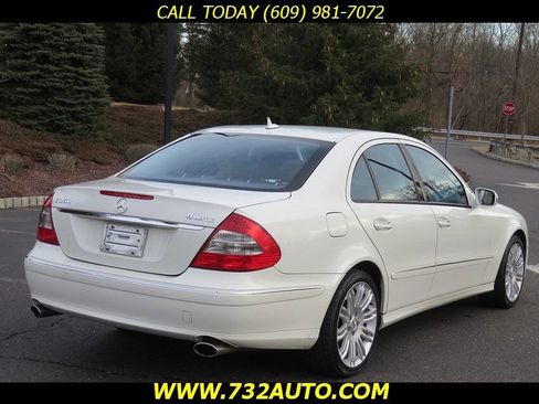 Used 2007 Mercedes-Benz E 350 4MATIC Sedan image 12