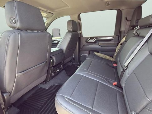 Used 2024 Chevrolet Silverado 2500 LTZ image 27