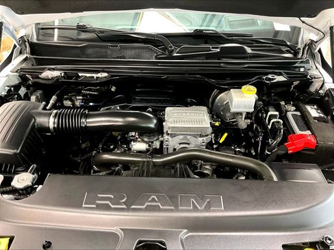 Used 2023 RAM 1500 Limited AWD/4WD image 13