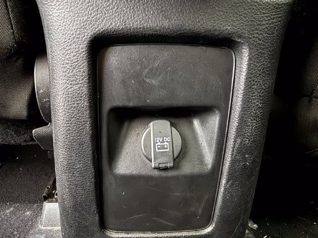 Used 2019 Dodge Journey SE FWD image 30