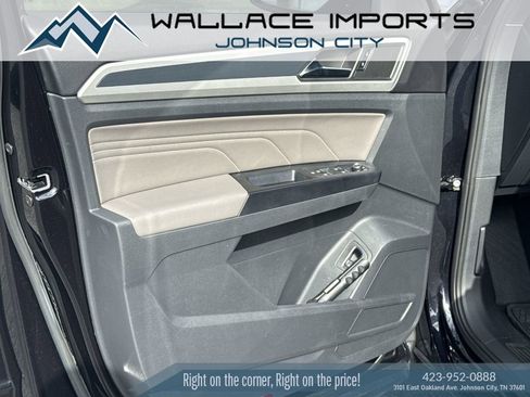 Used 2021 Volkswagen Atlas Cross Sport SE image 13