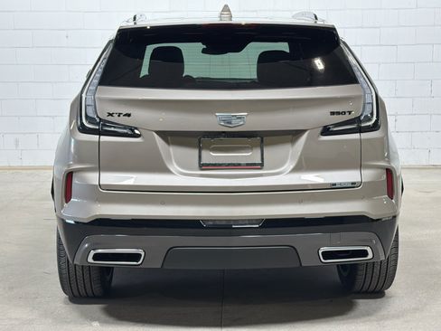Used 2025 Cadillac XT4 Sport w/ LPO, Onyx Lite Package FWD image 8