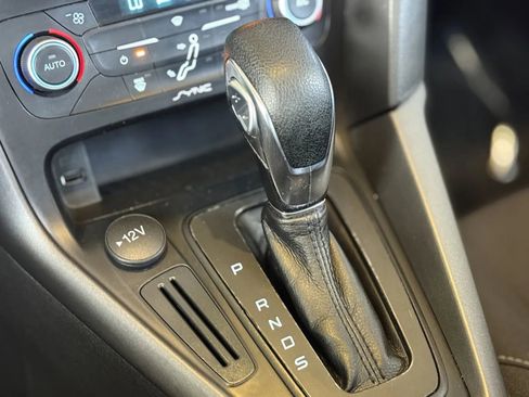 Used 2018 Ford Focus SEL image 35