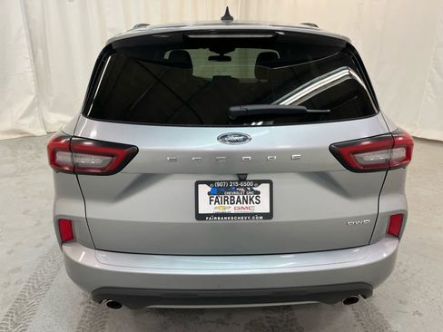 Used 2024 Ford Escape ST-Line image 4