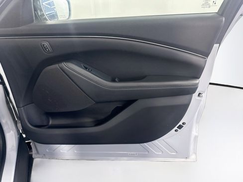 Used 2023 Ford Mustang Mach-E Select RWD image 31