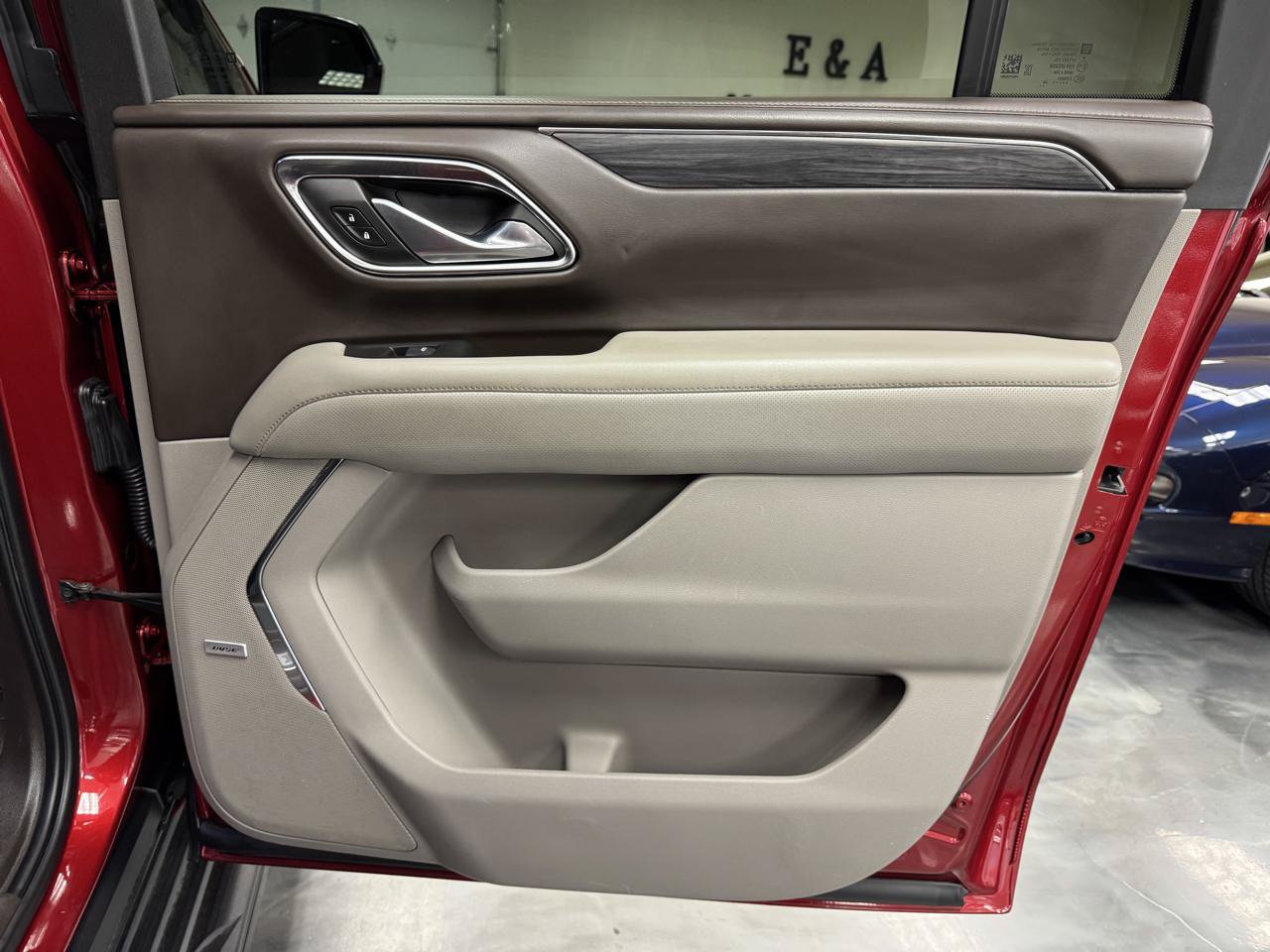 Used 2022 GMC Yukon XL SLT AWD/4WD image 37