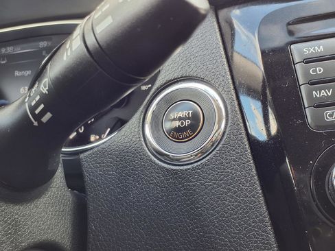 Used 2014 Nissan Rogue SV w/ SV Premium Package FWD image 11