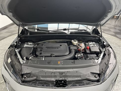 Certified 2025 Buick Envision Avenir AWD/4WD image 31