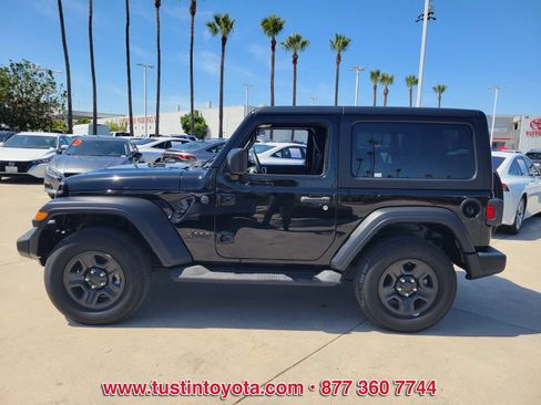 Used 2023 Jeep Wrangler Sport AWD/4WD image 7
