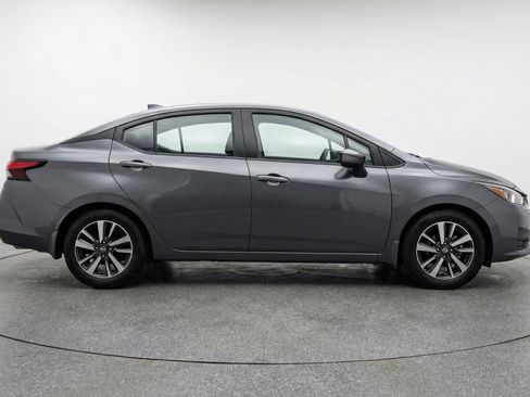 Used 2025 Nissan Versa SV FWD image 11