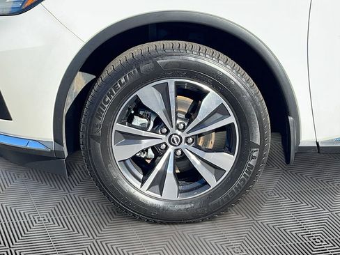 Used 2024 Nissan Murano SV image 9