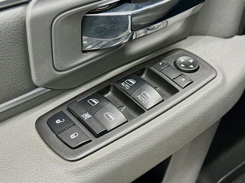 Used 2018 RAM 1500 Big Horn image 15