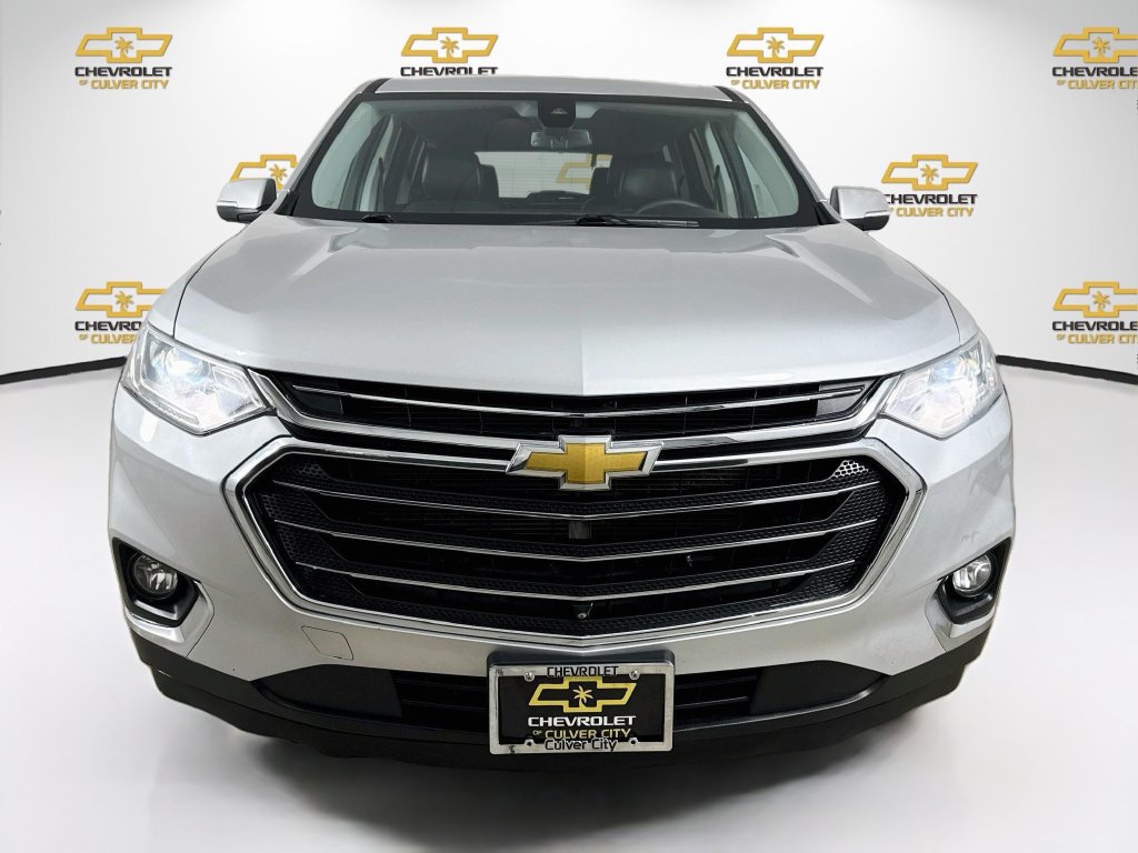 Used 2021 Chevrolet Traverse LT w/ LT Premium Package AWD/4WD image 2
