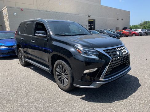 Used 2021 Lexus GX 460 Premium w/ Accessory Package AWD/4WD image 7