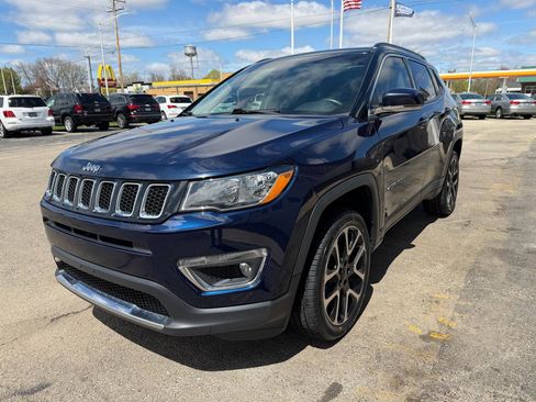 Used 2018 Jeep Compass Limited w/ Navigation Group AWD/4WD image 7